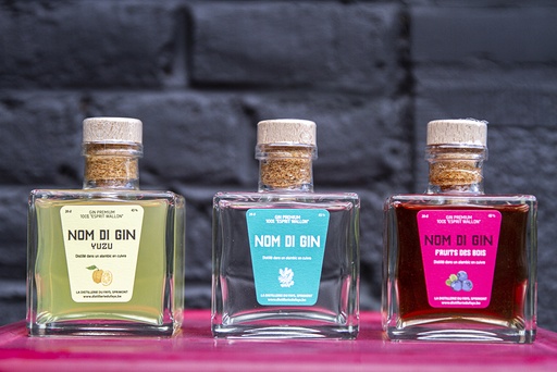 Halleux Coffret 3 Gin; nature, fruits des bois (framboises et myrtilles), yuzu (citron japonnais) 3 X 20 cl alcool